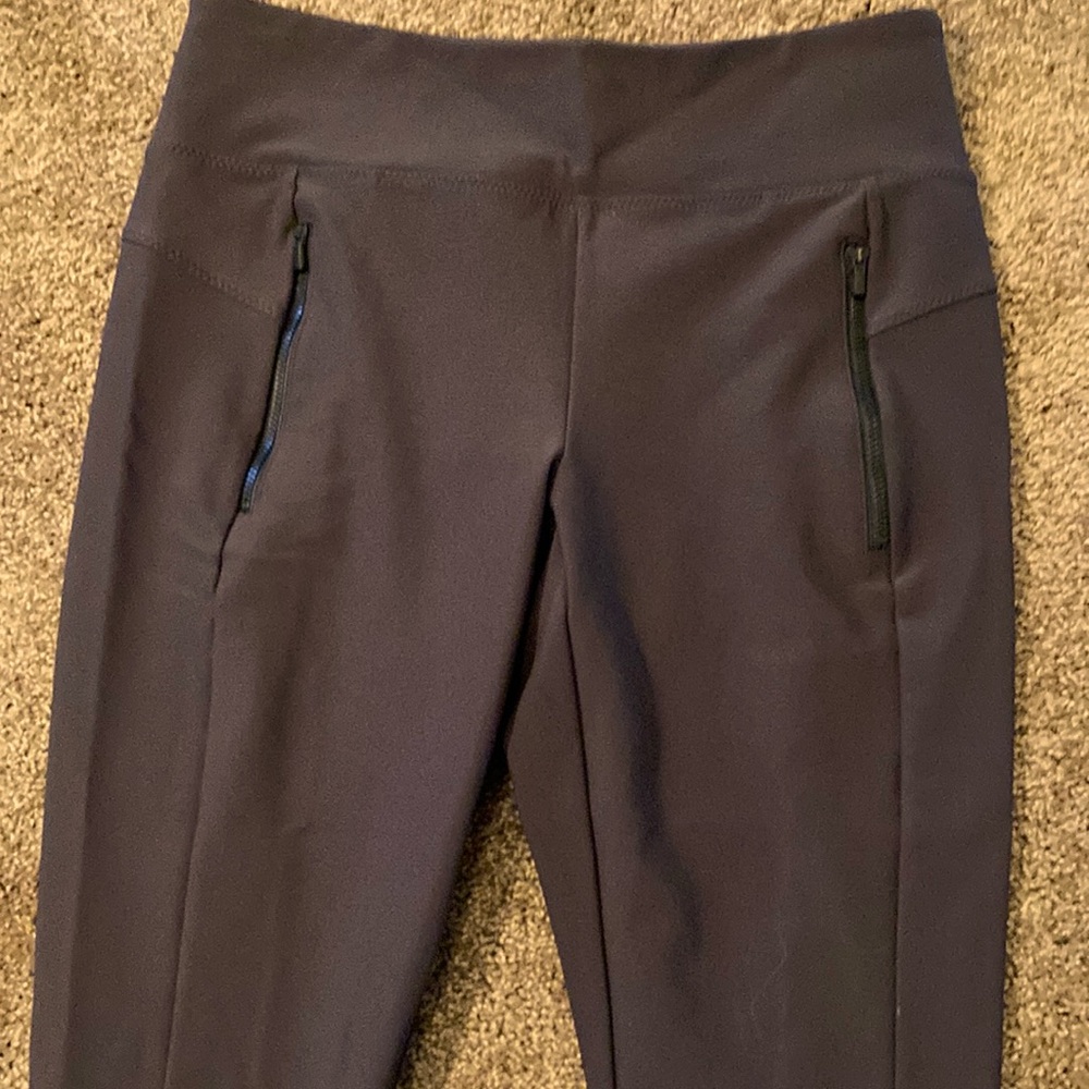 ATHLETA BROWNISH/PLUM ATHLETIC JOGGER. HUGS YOUR BODY. NICE PANTS! SIZE M. NWOT